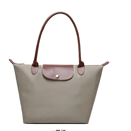 2019 Marques Célèbres Sacs à Main Femme Sac à Bandoulière Sac à Main Imperméable Nylon Cuir Sac de Plage Designer Sac Fourre-Tout Pliable Bolsa Sac Feminina Fashion Nova Bags