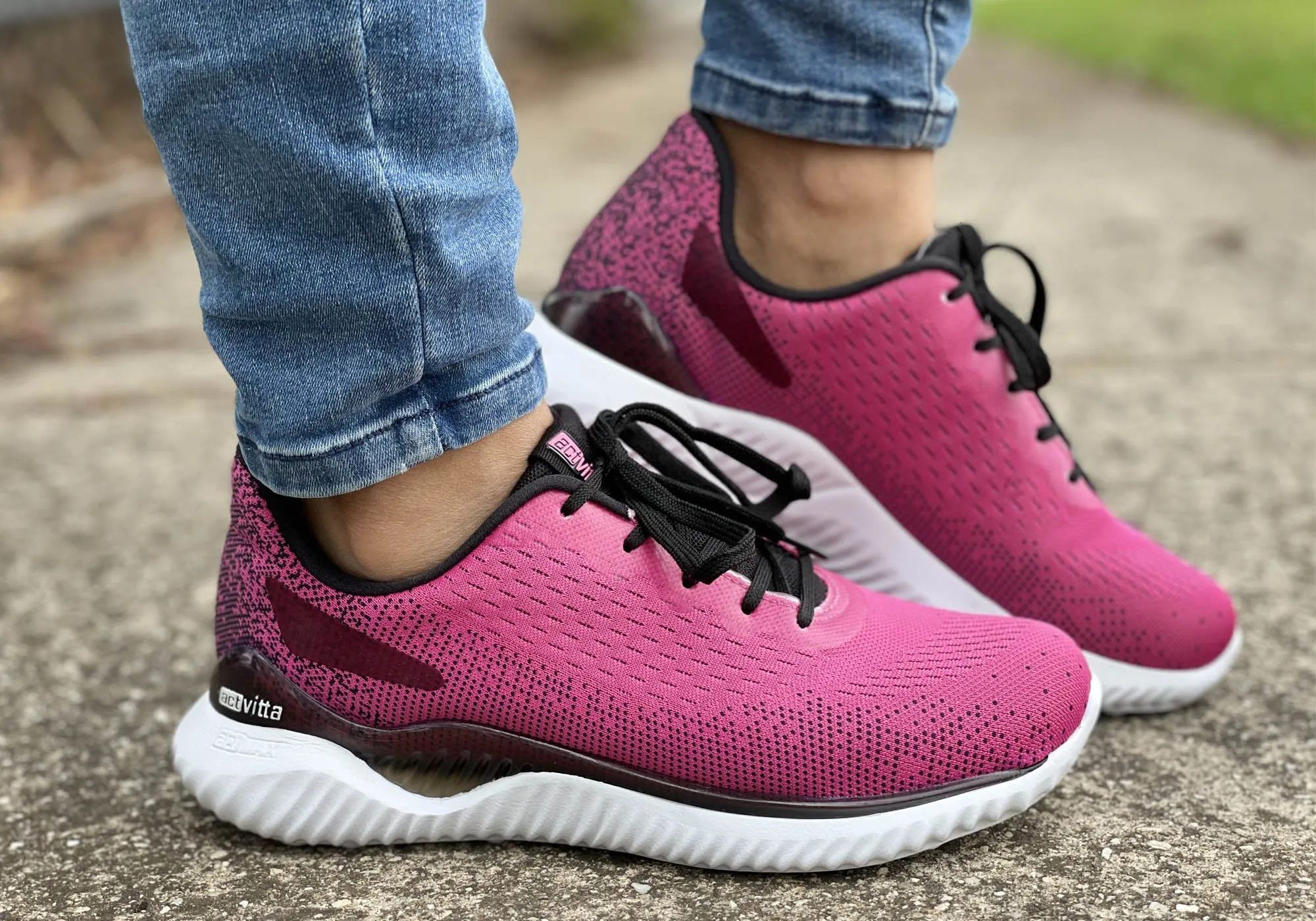 Actvitta Suivez les chaussures actives confortables pour femmes avec laçage et rembourrage Actvitta