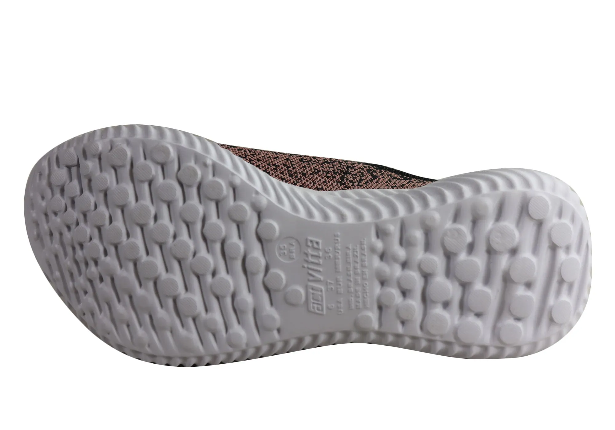 Actvitta Leah Chaussures Actives Confortables et Rembourrées pour Femmes Fabriquées au Brésil Chaussures Actvitta