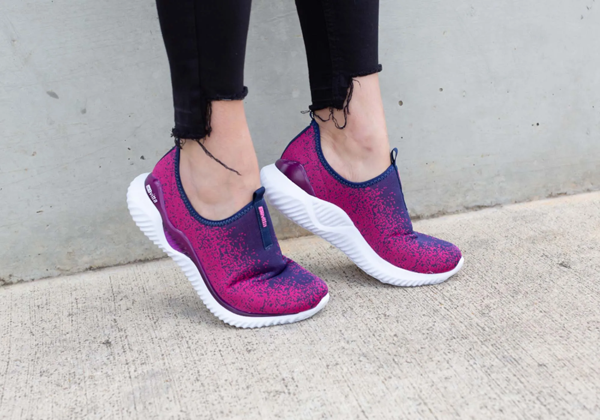 Actvitta Leah Chaussures Actives Confortables et Rembourrées pour Femmes Fabriquées au Brésil Chaussures Actvitta