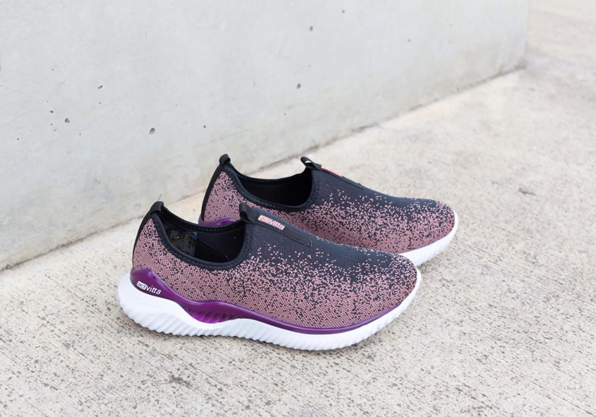 Actvitta Leah Chaussures Actives Confortables et Rembourrées pour Femmes Fabriquées au Brésil Chaussures Actvitta