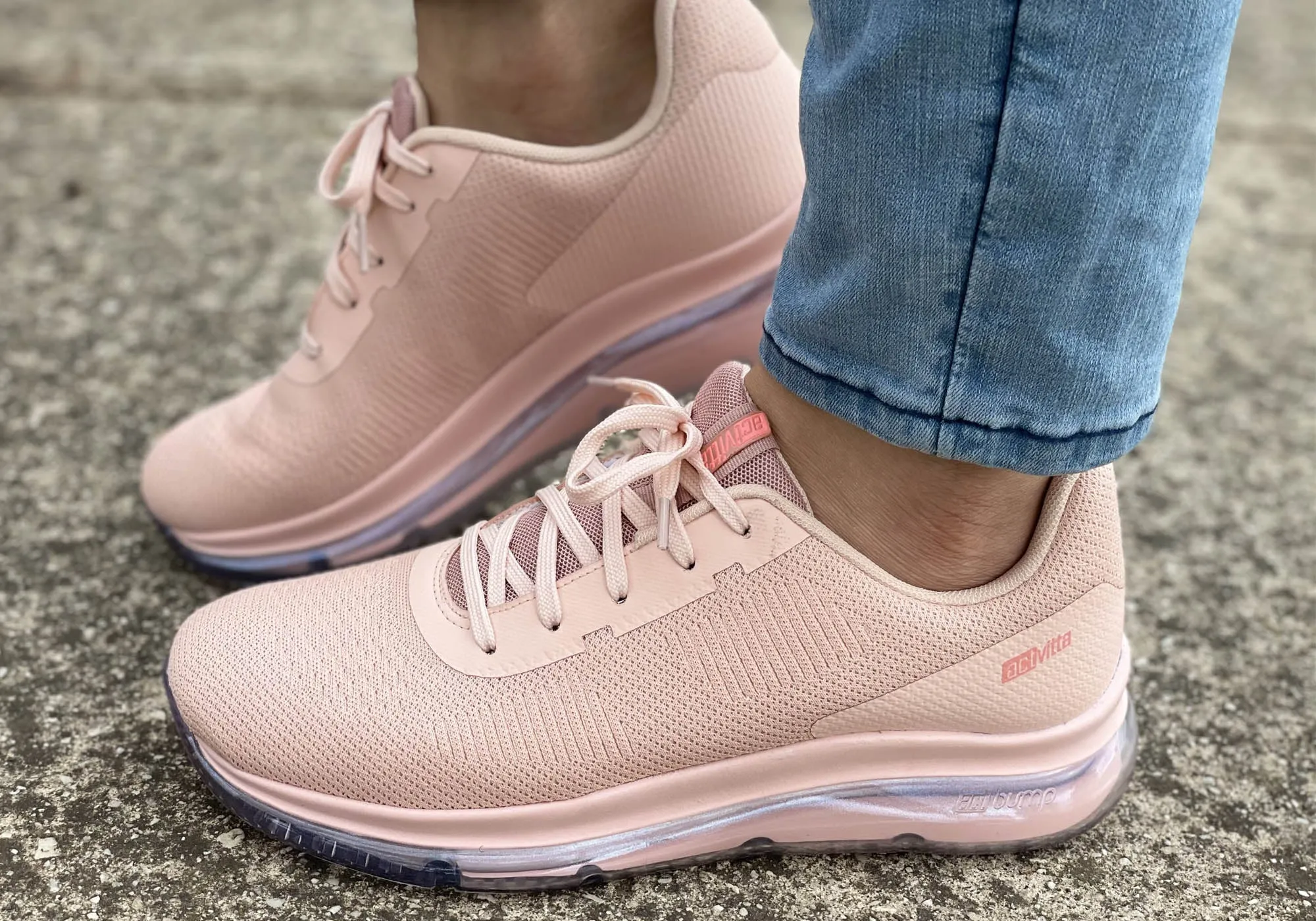 Actvitta Virgo Chaussures Actives Confortables pour Femmes avec Coussinet Fabriquées au Brésil Chaussures Actvitta