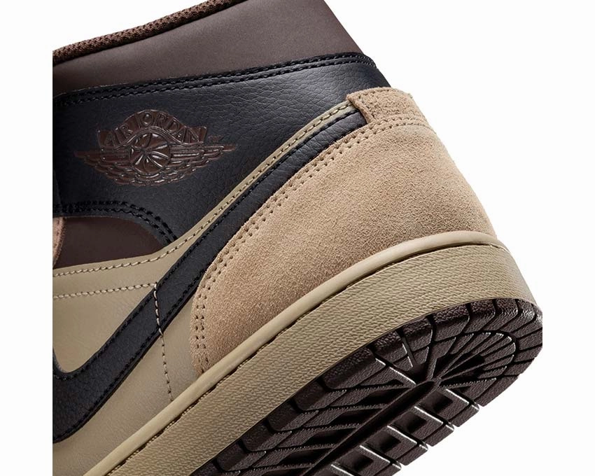 Air Jordan 1 Mid "Baroque Brown"