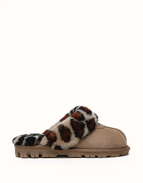 Chaussons UGG® AUSTRALIAN SHEPHERD à motif léopard