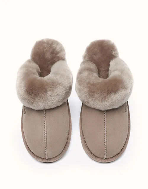Chaussons Spéciaux UGG® en Forme de Muffin Australian Shepherd