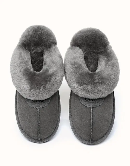 Chaussons UGG® en gaufrette Australian Shepherd