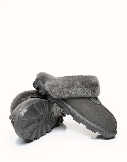 Chaussons UGG® en gaufrette Australian Shepherd