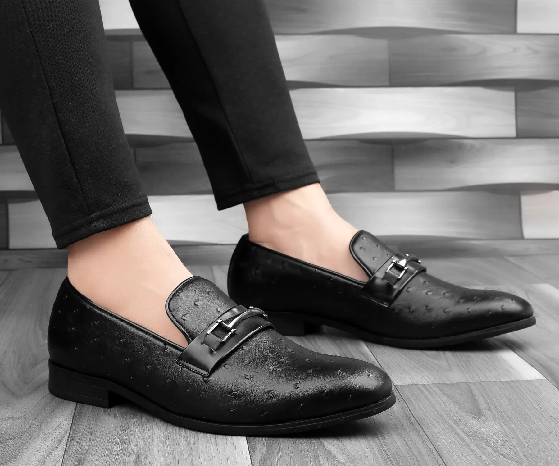Bacca Bucci Mocassins Texturés en Autruche pour Fête | Chaussures de Mariage Formales à Enfiler