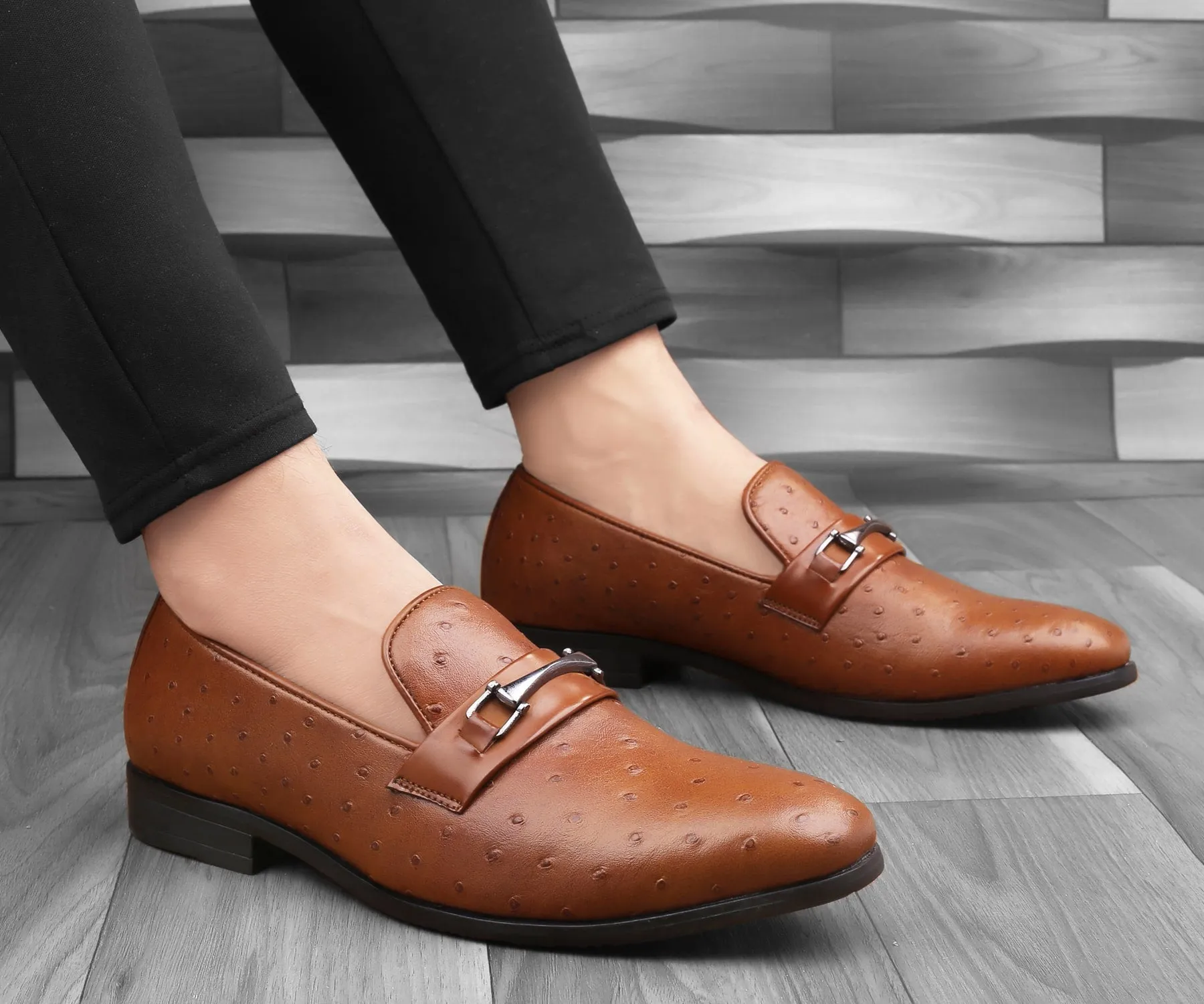 Bacca Bucci Mocassins Texturés en Autruche pour Fête | Chaussures de Mariage Formales à Enfiler
