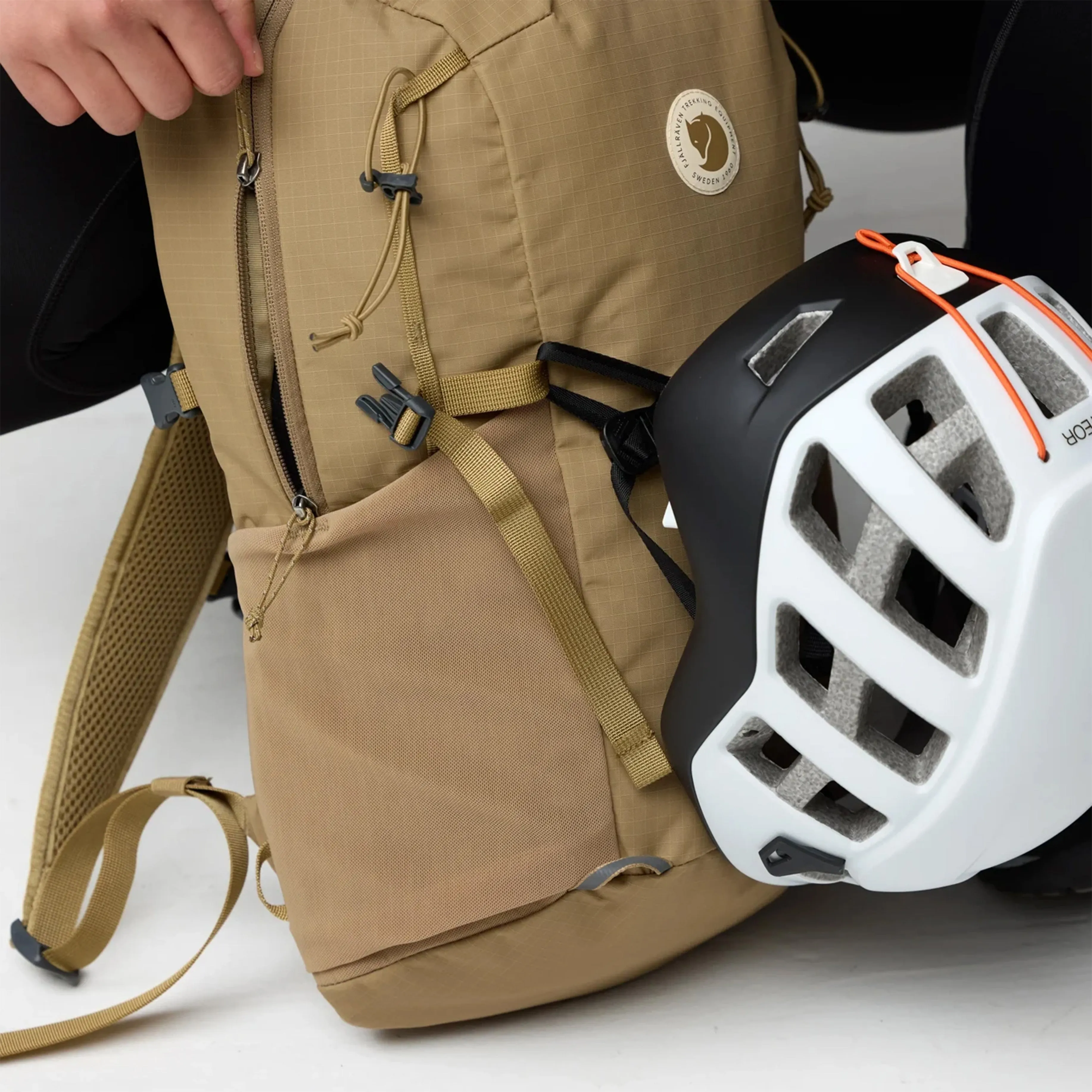 Sacs Fjallraven pour Homme - Sac à dos Fjallraven Abisko Softpack 16 - Argile