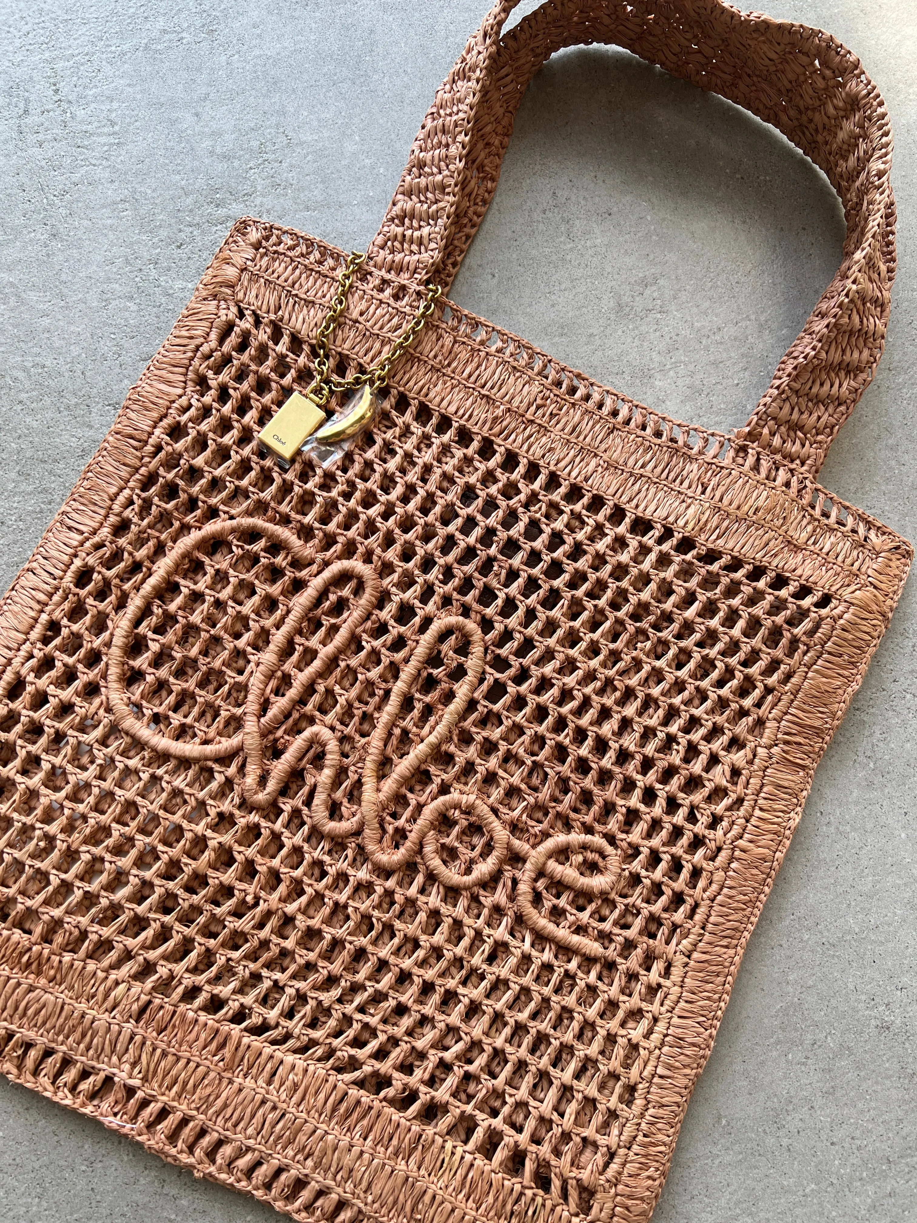 Chloé Sacs Tote en raphia banane, Beige