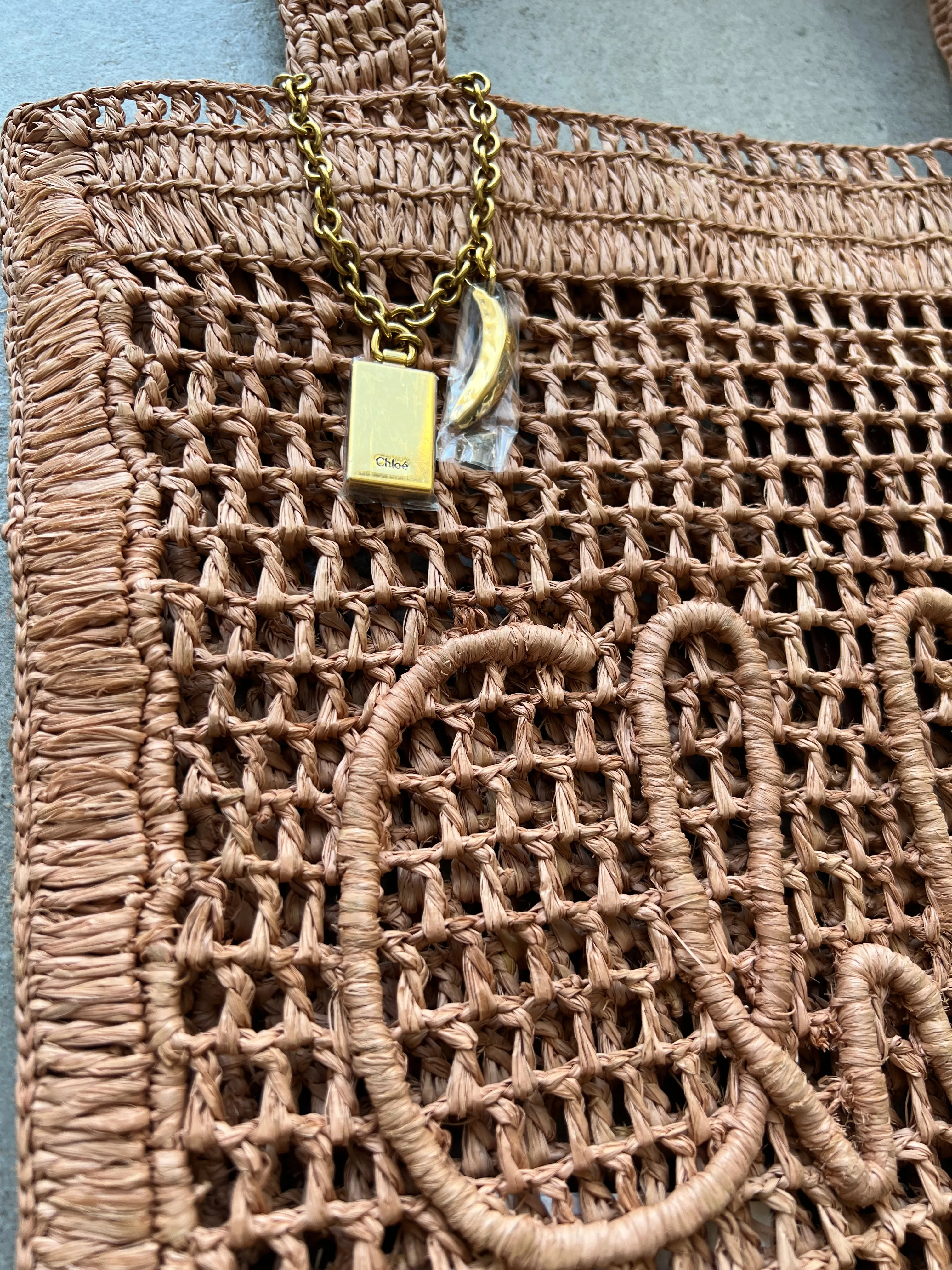 Chloé Sacs Tote en raphia banane, Beige