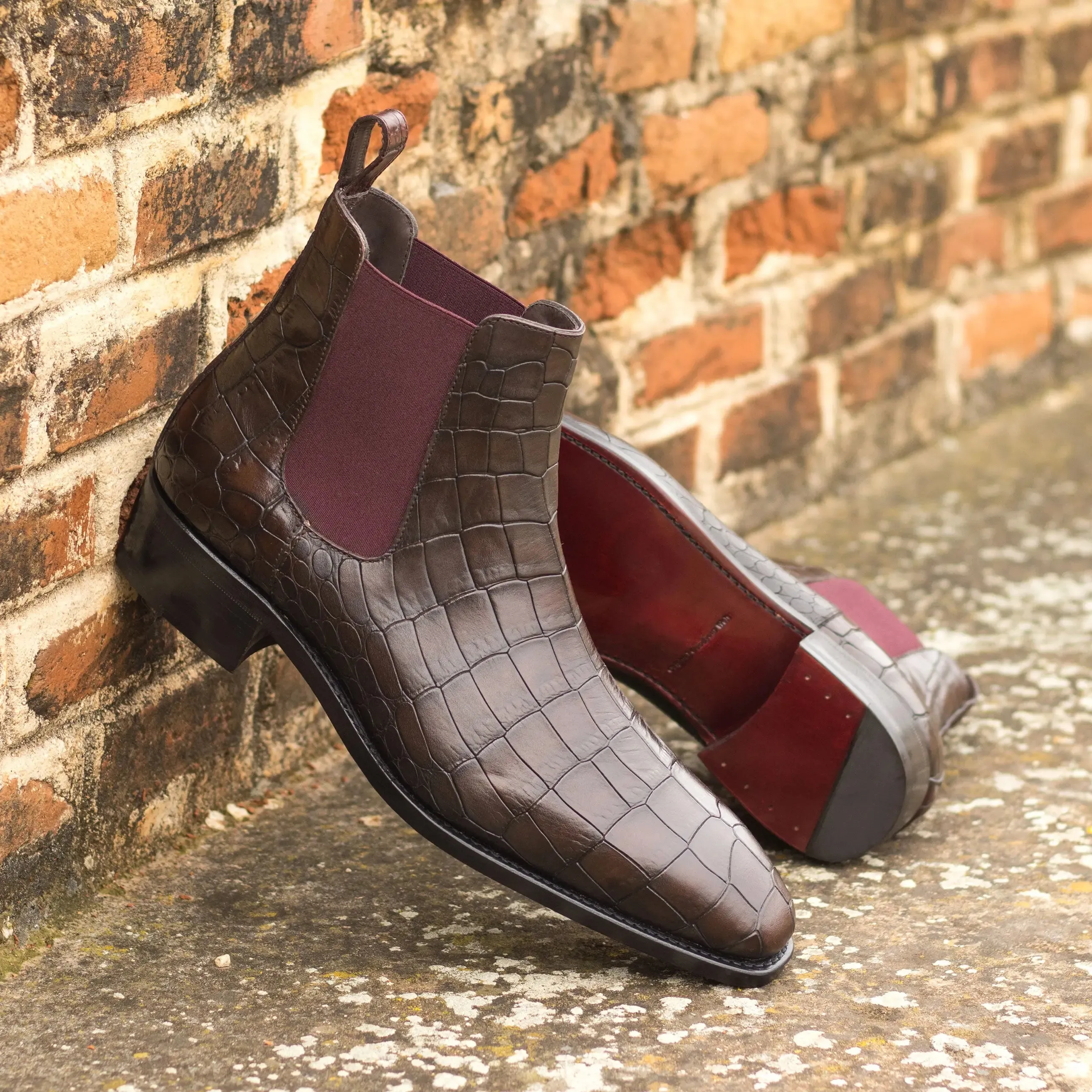 Dapperfam Shoes DapperFam Monza en Marron Foncé / Bordeaux Bottes Chelsea pour Hommes en Cuir Imprimé Croco Italien