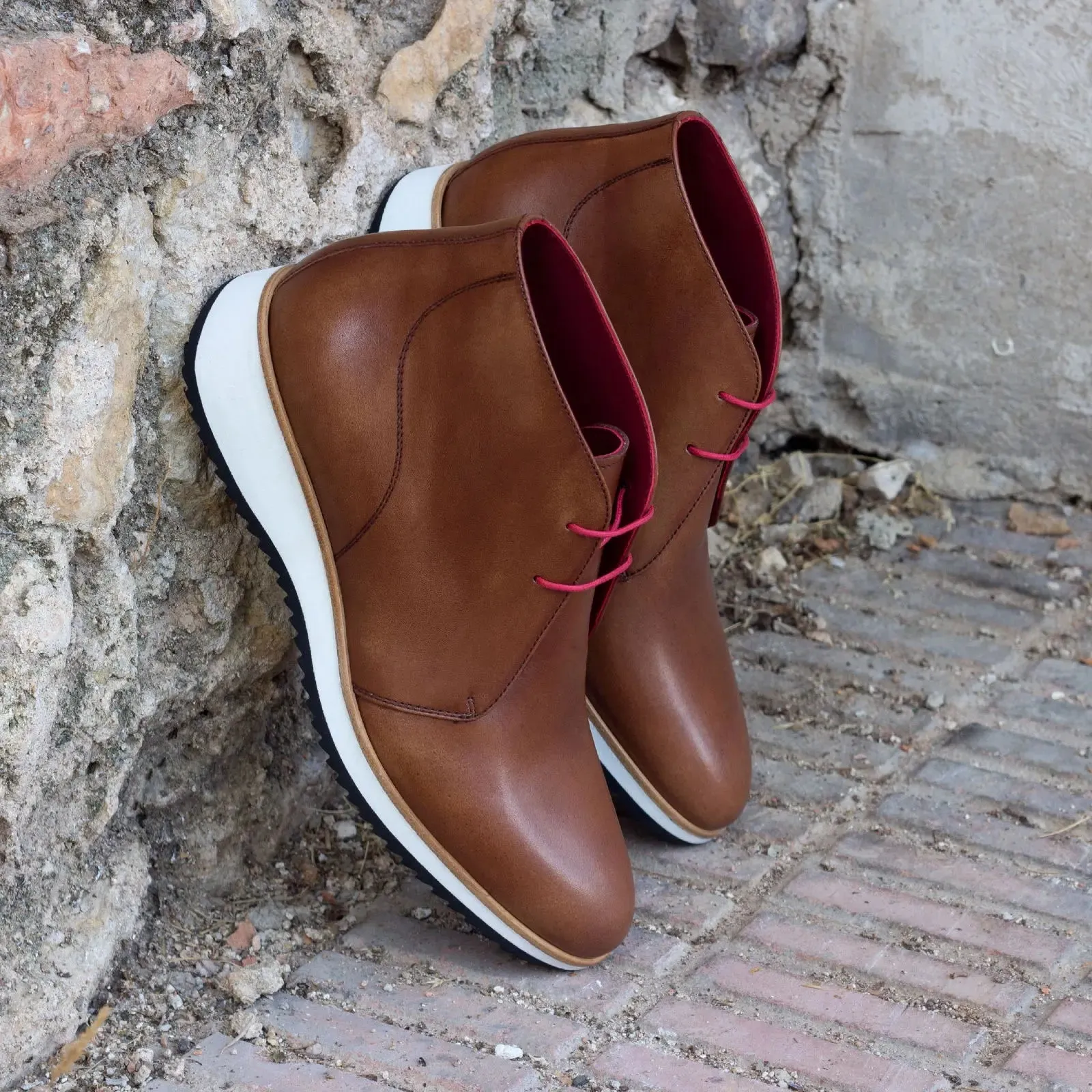 Chaussures Dapperfam DapperFam Vivace en cuir italien marron moyen pour hommes, modèle Chukka