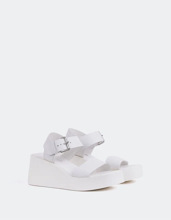 Cher Cuir Blanc