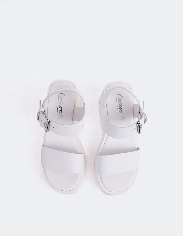 Cher Cuir Blanc