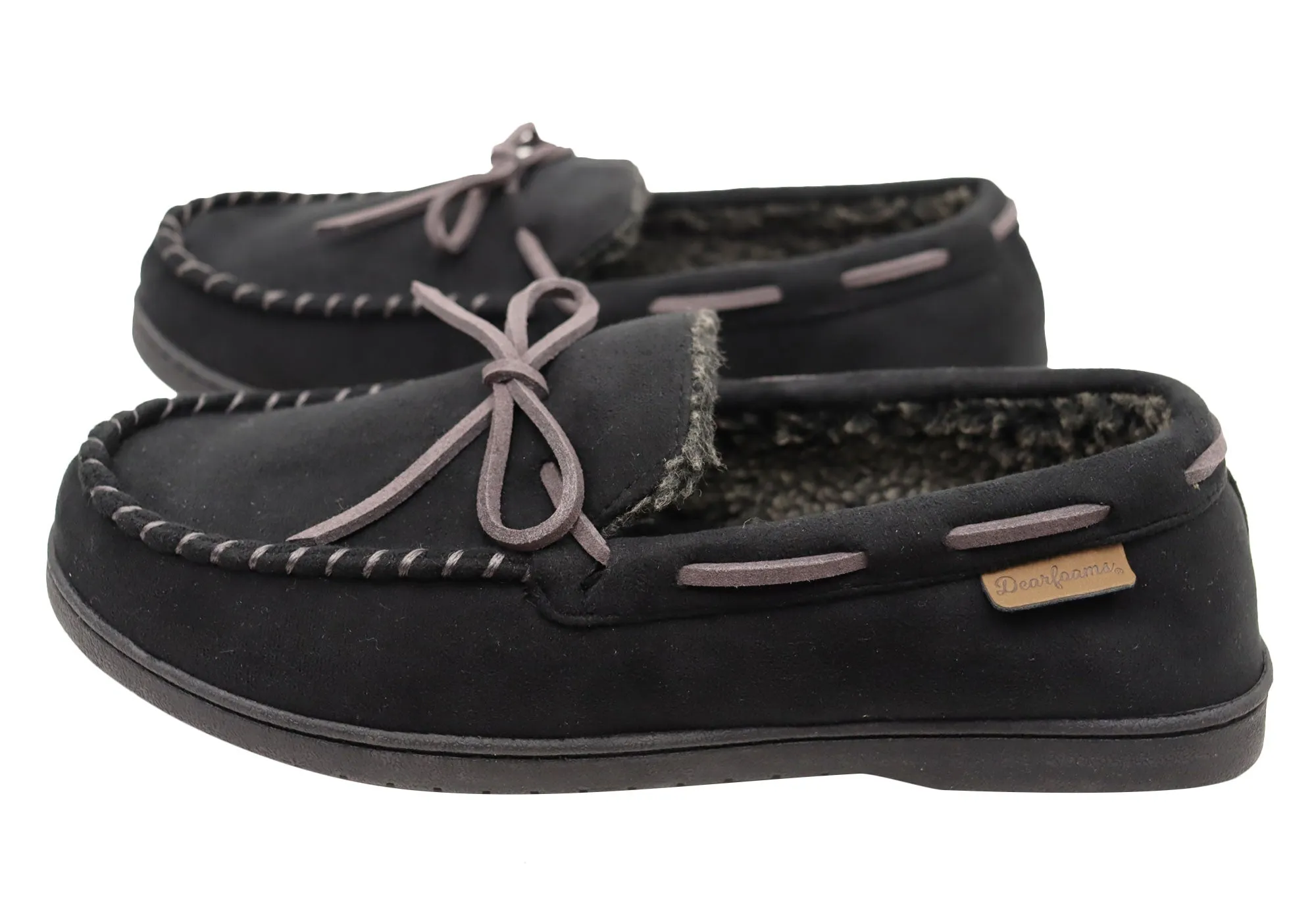 Dearfoams Chaussons Mocassins Homme Toby en Microsuede avec Surpiqûres et Lacets Dearfoams