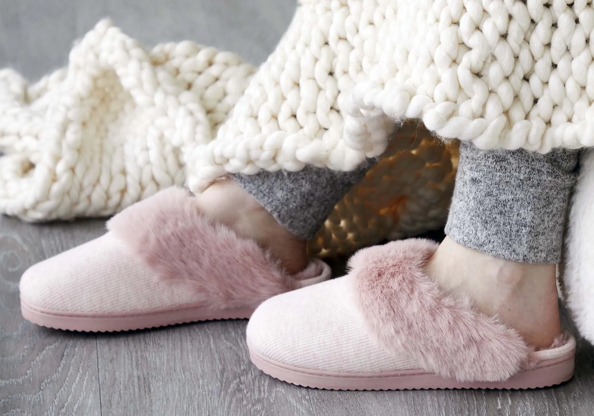 Chaussons confortables pour femmes Dearfoams, modèle Dahlia en maille côtelée