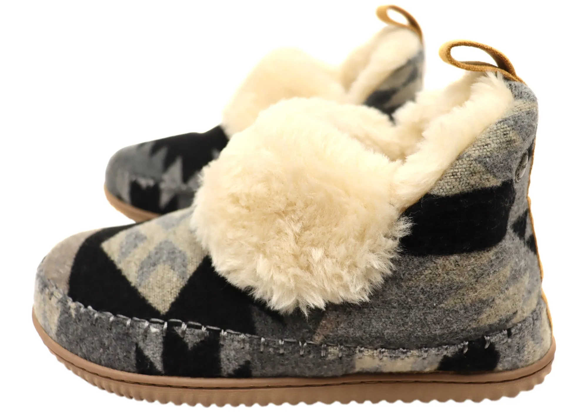Dearfoams Chaussons confortables pour femmes Moritz avec retour d'énergie