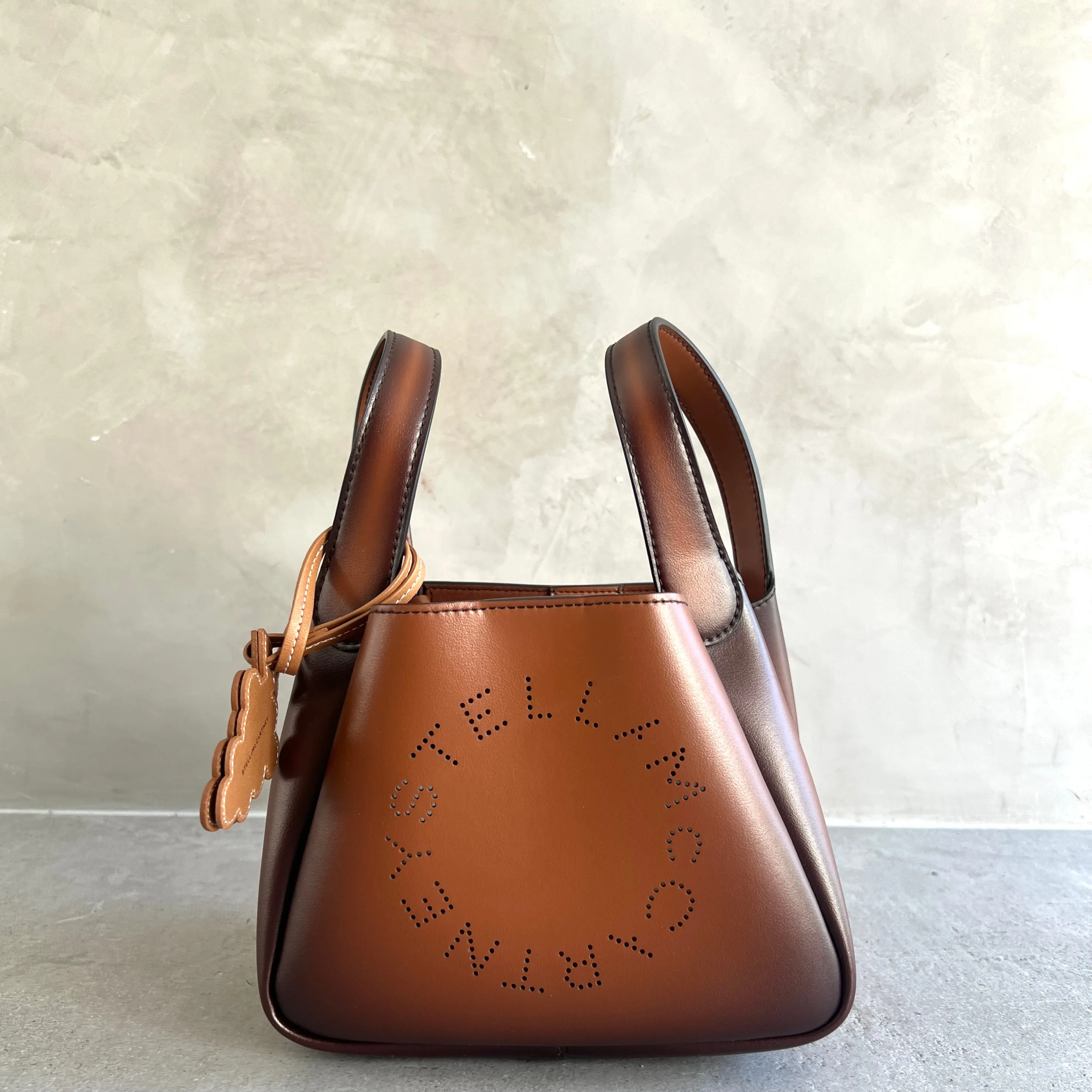 Sac à bandoulière vieilli logo Dumpling, Brandy Bags_Stella Mccartney_Sacs