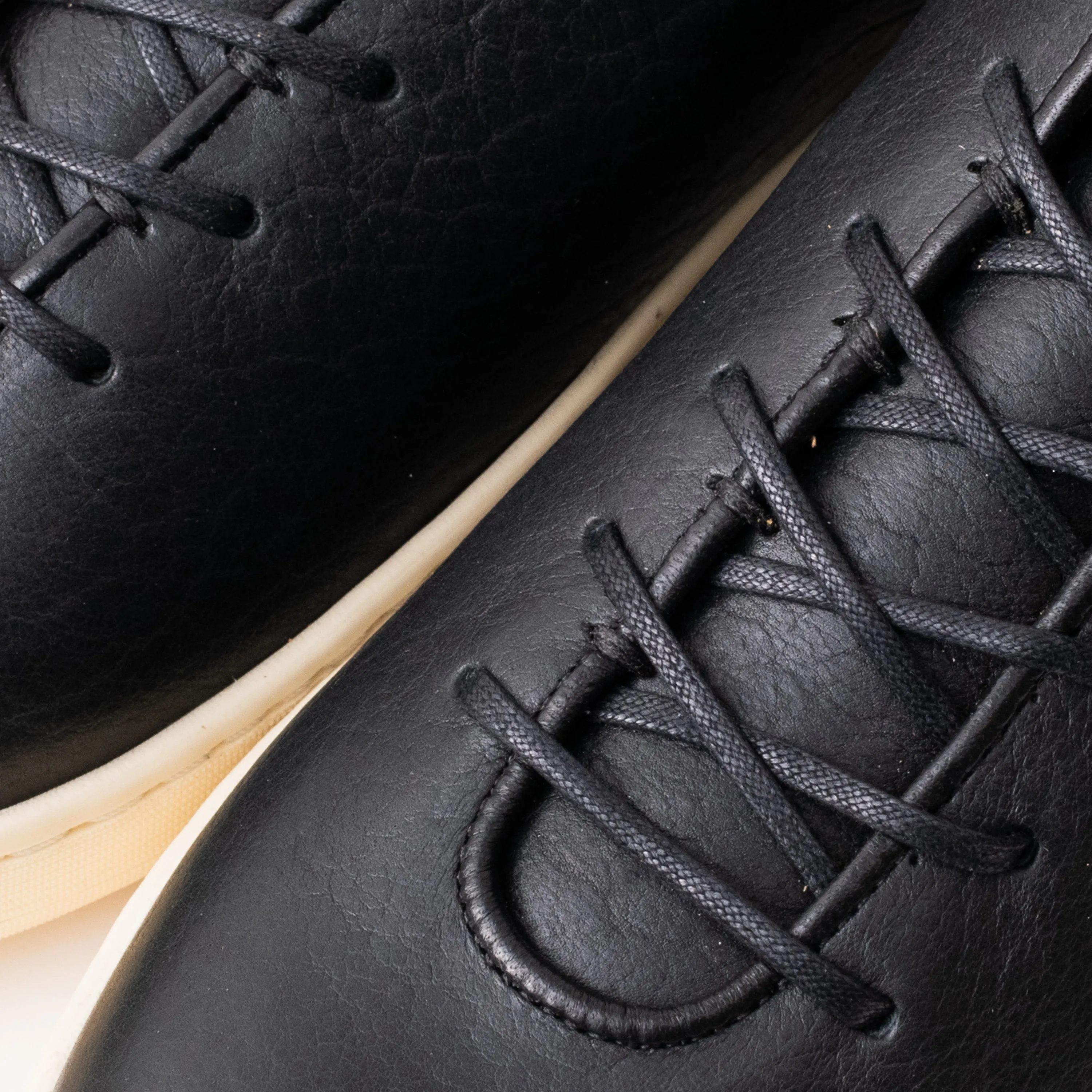 Everdon Wholecut Mid - Buffle Horween Noir