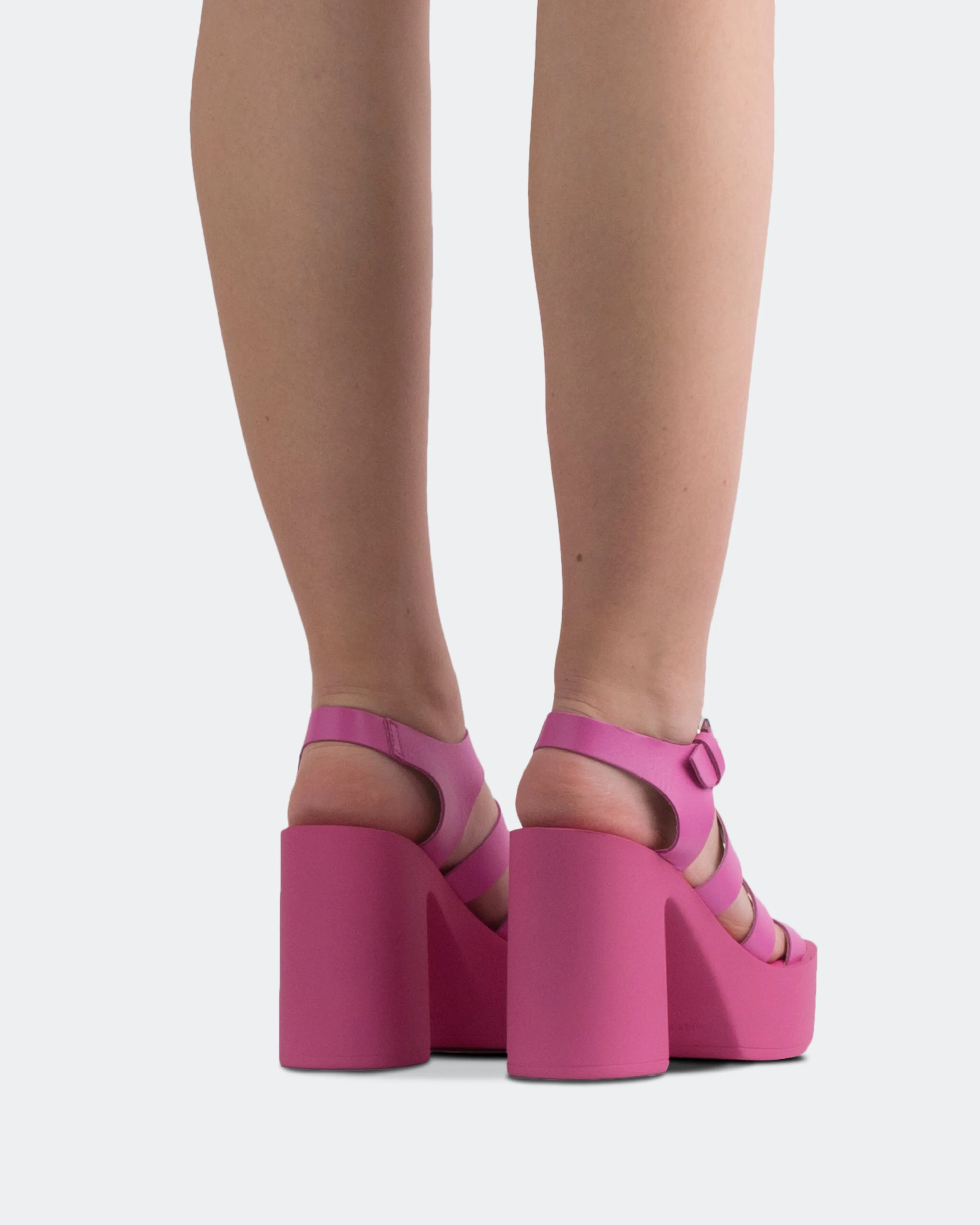 Loup Fuchsia en Cuir