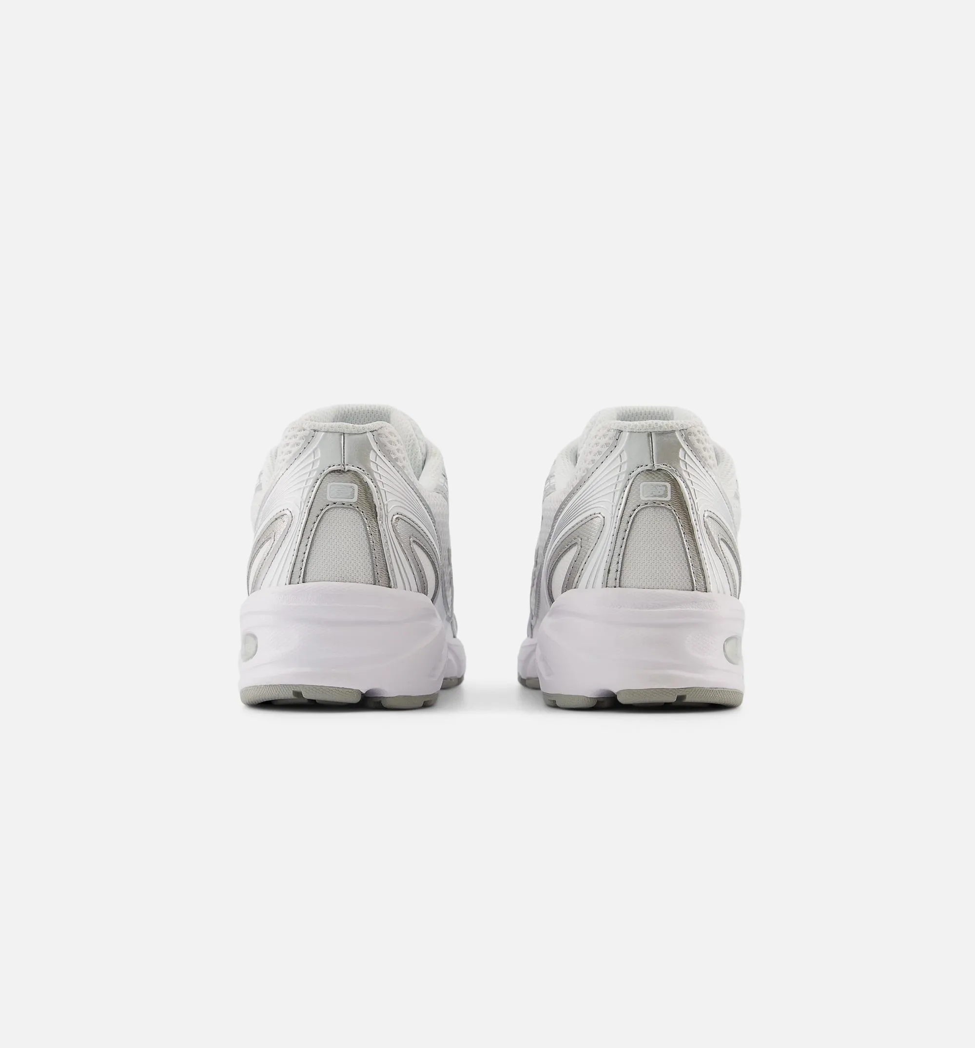 New Balance Chaussures 740 Blanc Argent Homme Chaussure de Style de Vie - Blanc/Argent Métallisé/Réfléchissant