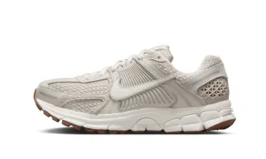 Nike	Sneakers Nike Zoom Vomero 5 Light Orewood Brown (W)
