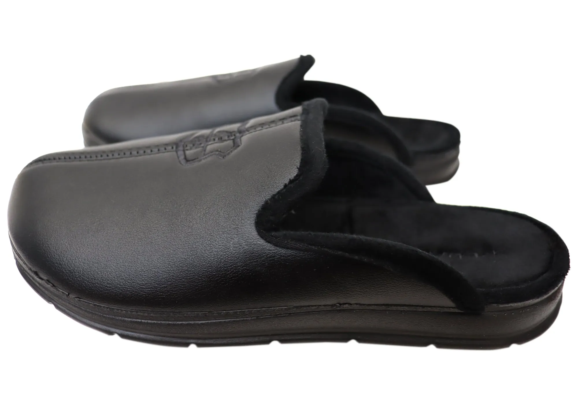 Pegada Marty Mens Pantoufles Brésiliennes Confortables à Bout Fermé et Talon Aéré Pegada Shoes