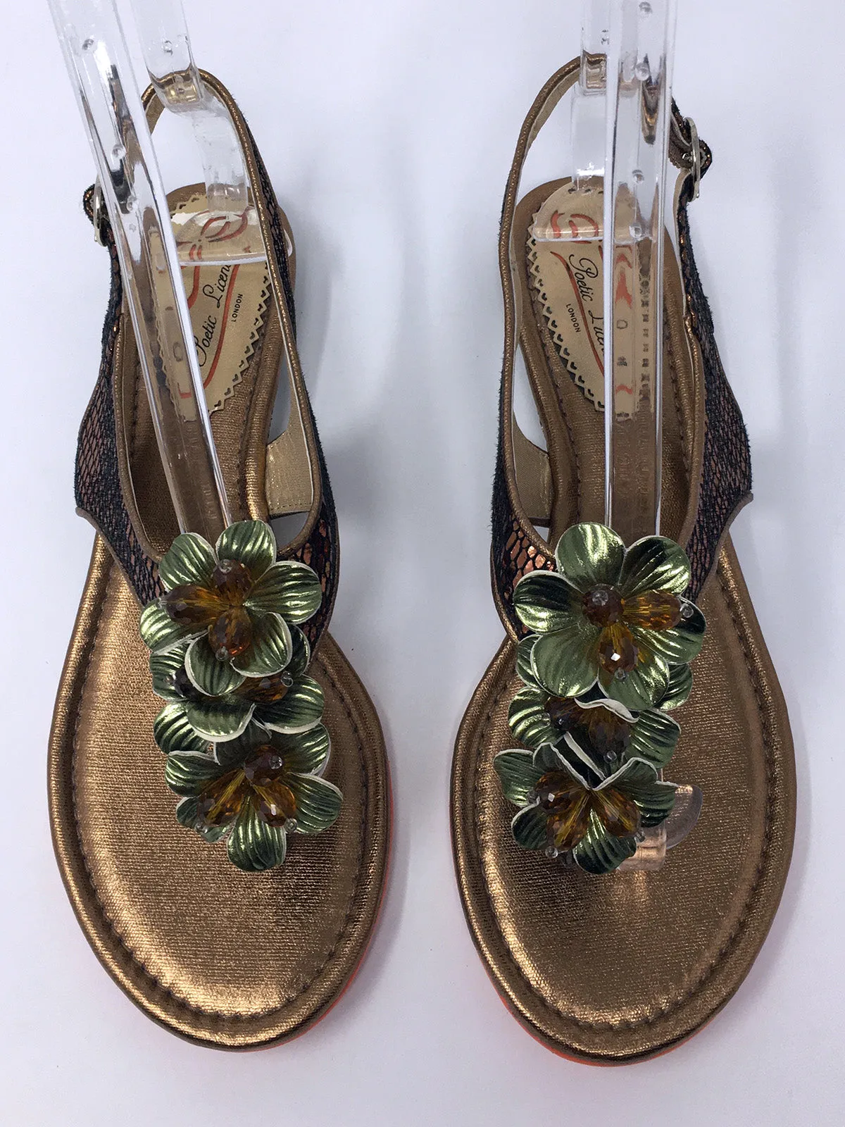 Sandales Poetic Licence taille 9.5 en bronze avec imprimé serpent vert sauge