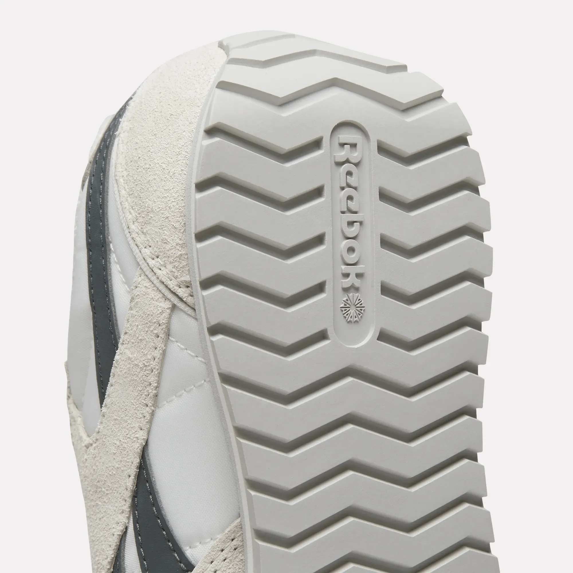 Chaussures Reebok Classic AZ pour Femme