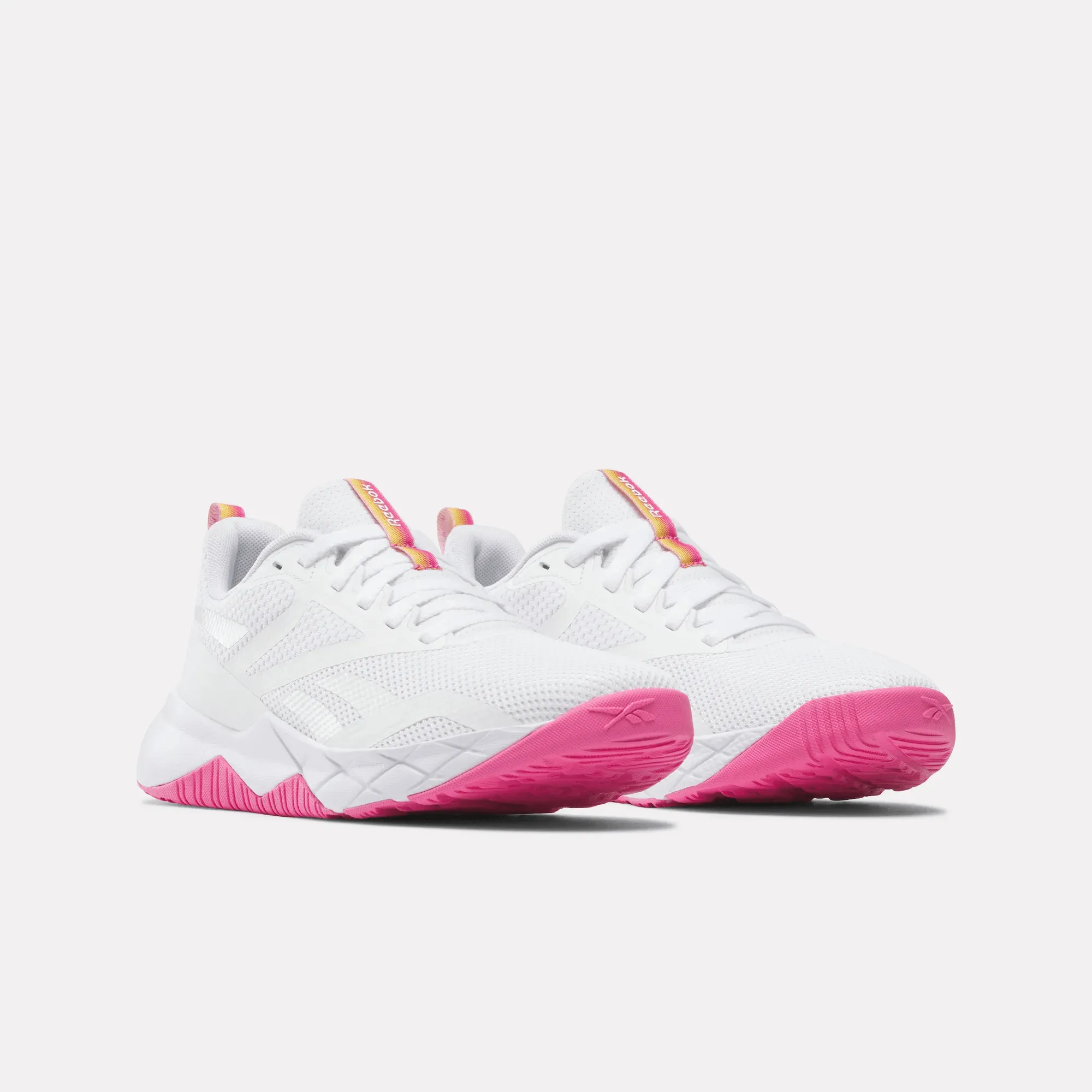 Chaussures d'entraînement Reebok NFX pour femmes