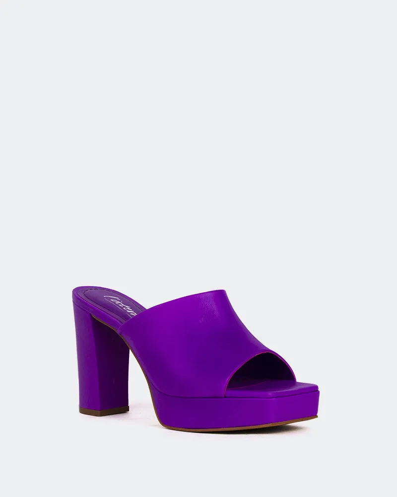 République, Cuir Violet