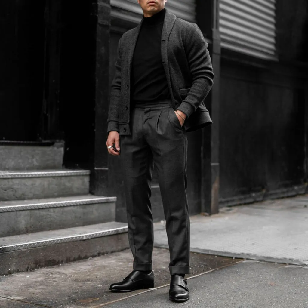 Saint | Noir