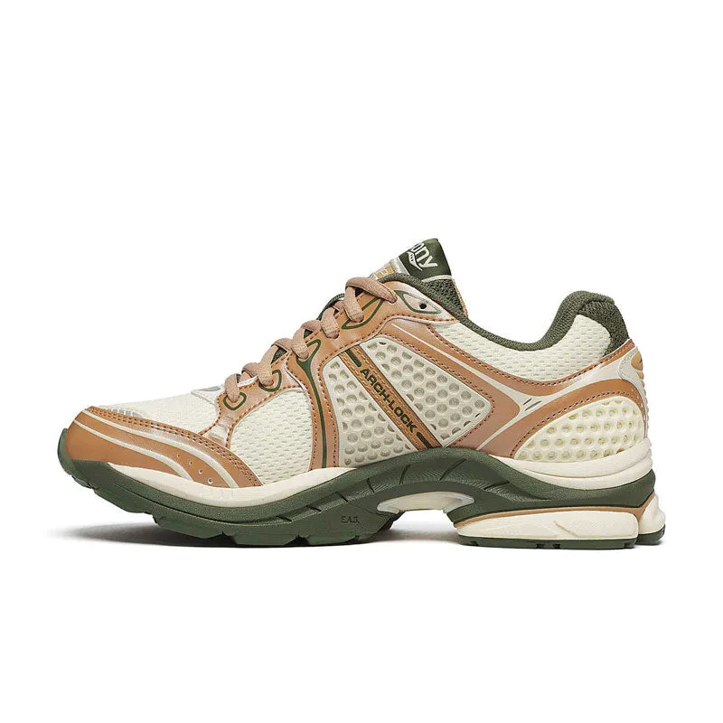 Saucony & Friends ProGrid Triumph 4 Crème | Doe S70903-1