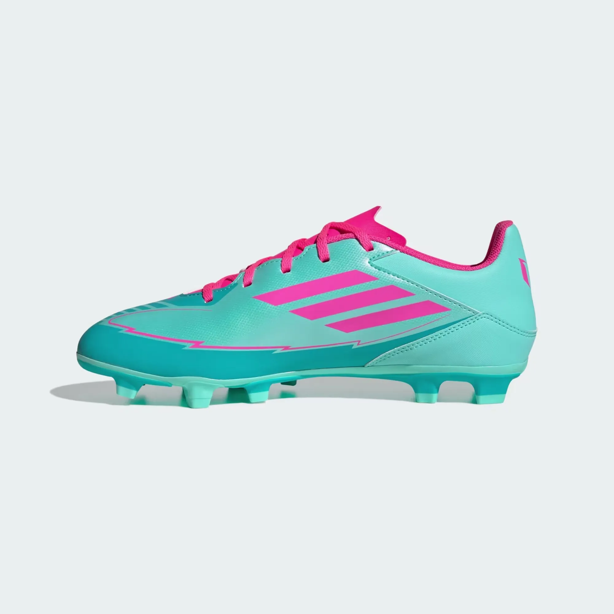 Chaussures Adidas Adulte F50 Club FG Football
