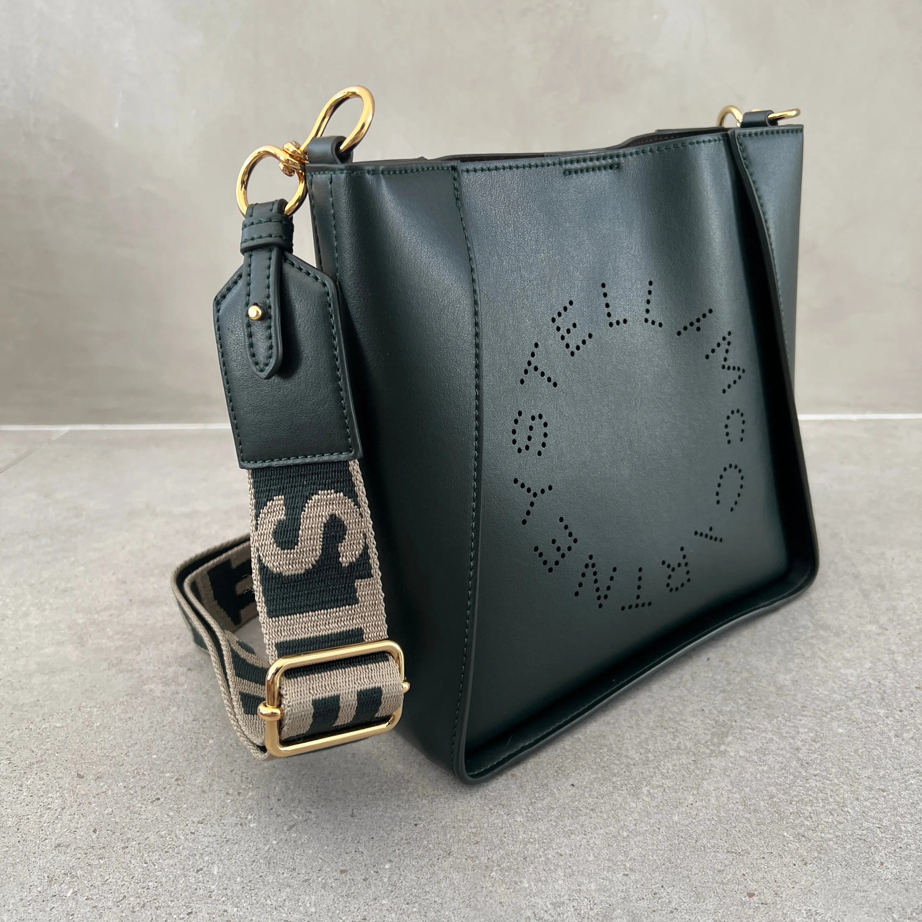 Stella Logo Mini Crossbody Hobo Alter, Sacs en Pin_Stella Mccartney_Sacs