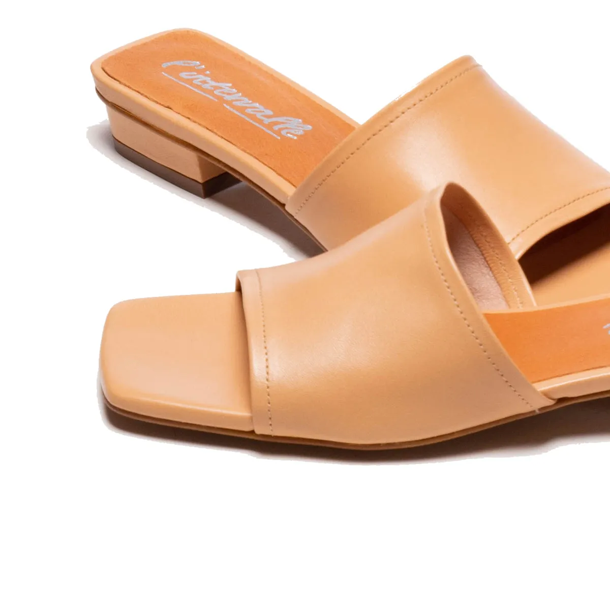 Turner Nude en Cuir