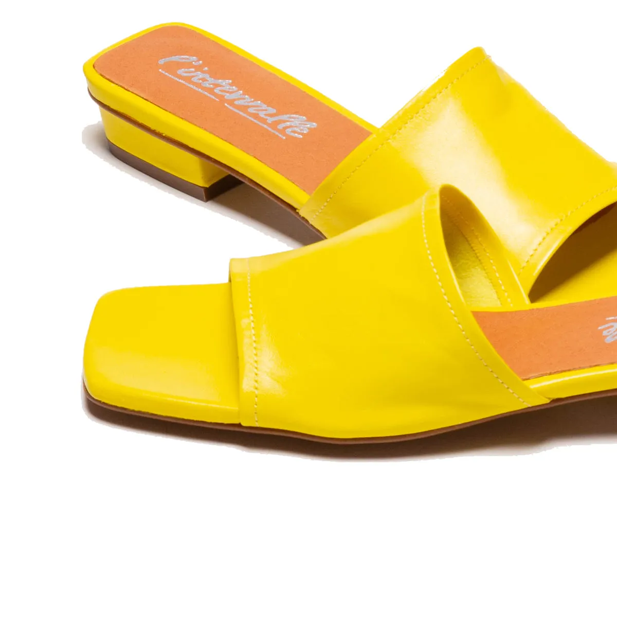 Cuir jaune Turner