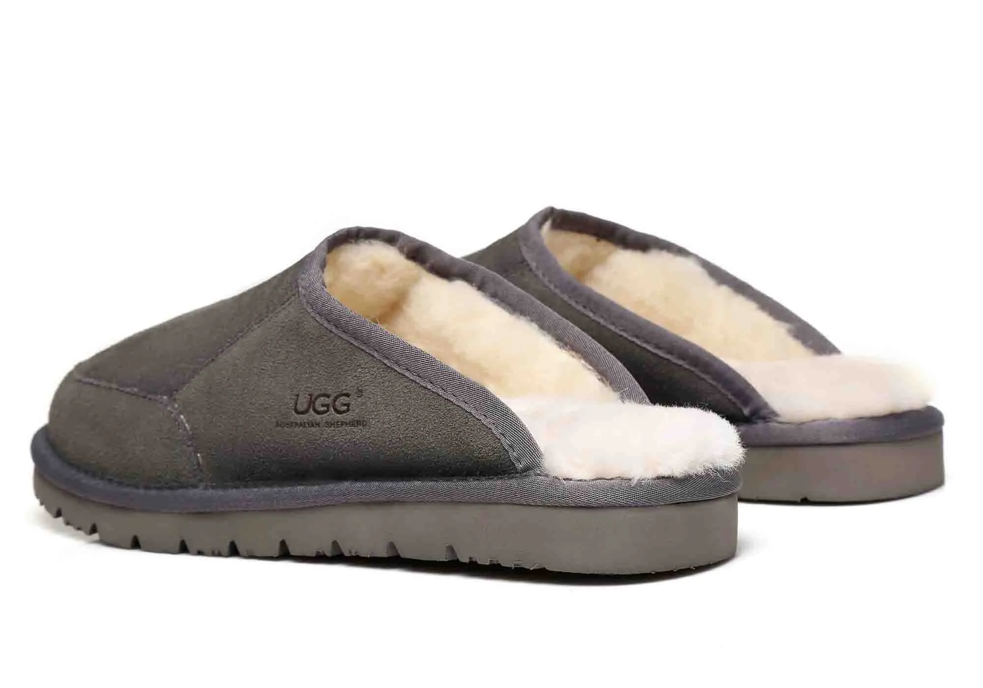 UGG Chaussons confortables unisexes Australian Shepherd Bred Scuff de la marque UGG