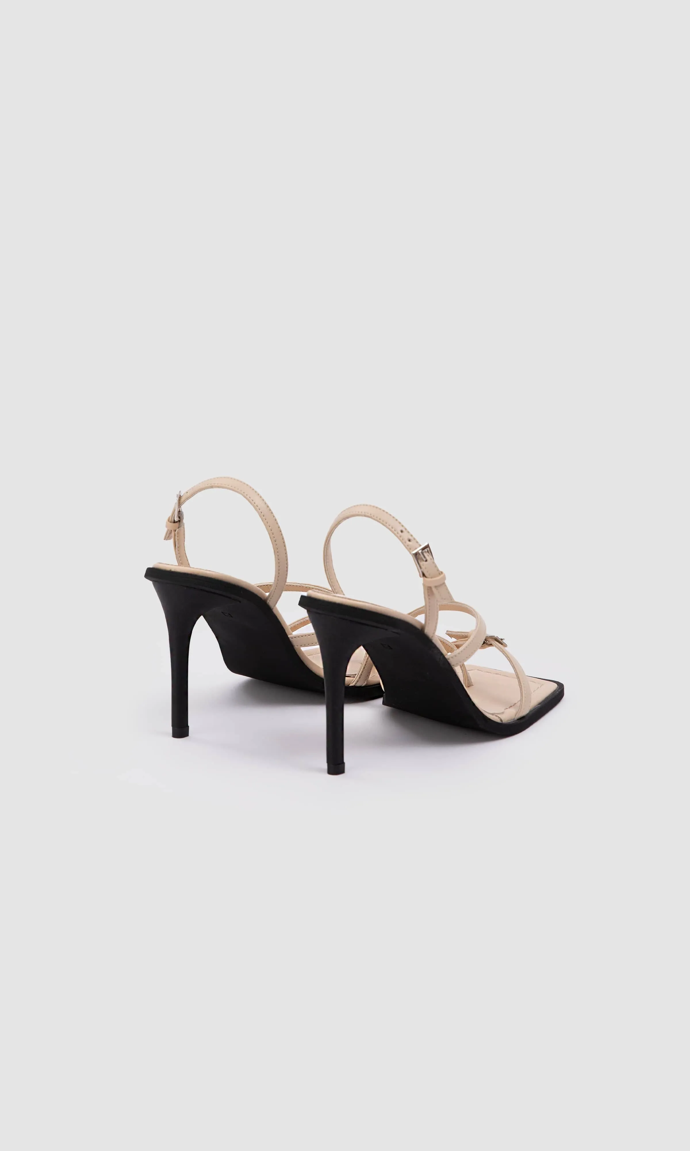 Sandales à talons Vicki Vegan en similicuir pomme | Crème