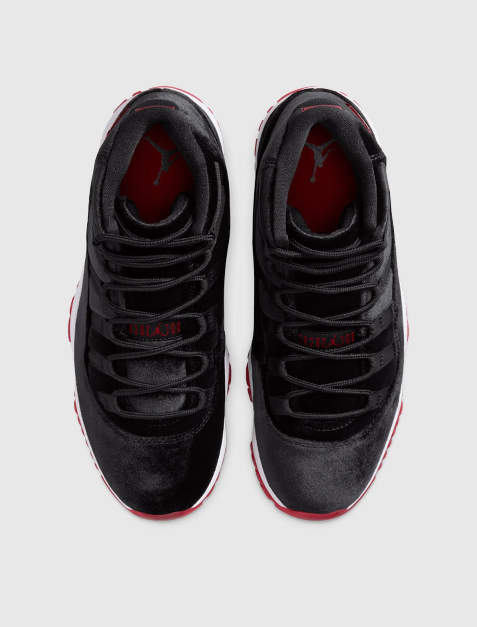 AIR JORDAN 11 