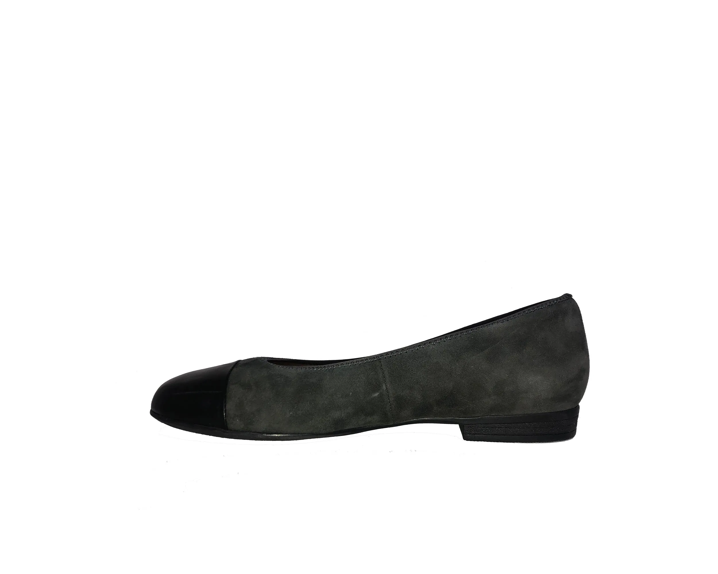 Sally Classic Cap-Toe Slip-On pour Femmes